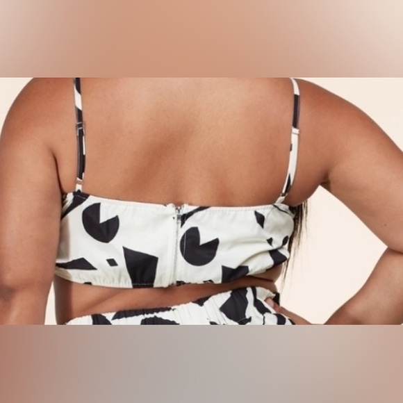 NWT - L’ATISTE Shape Print Crop Top in Black & White Size 3X - Picture 3 of 4